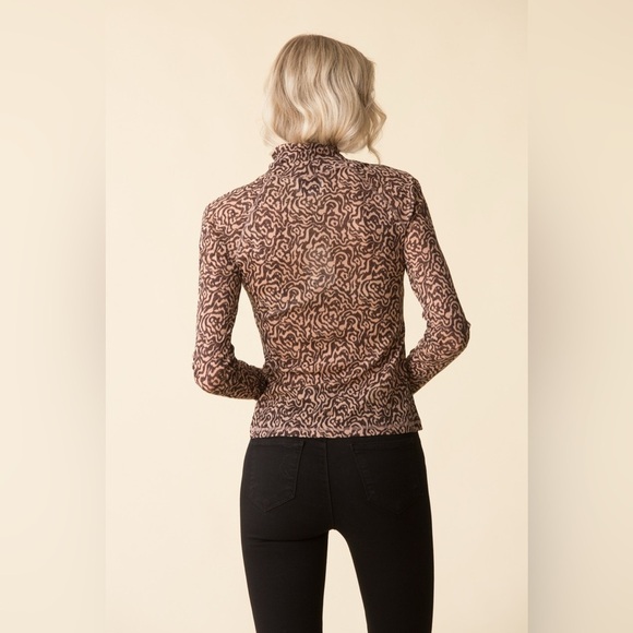 Nanushka Women's Small Raglan Turtleneck Top Mesh Jersey Graphic Animal Latte - Picture 15 of 16